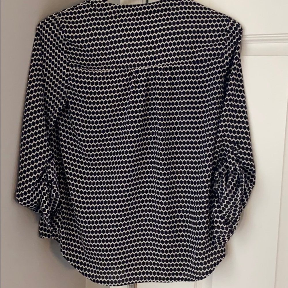 Cute Geometric Pattern Top! - Picture 6 of 6